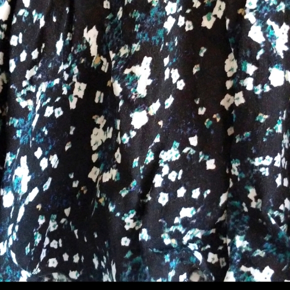 Floral skirt - Picture 3 of 8